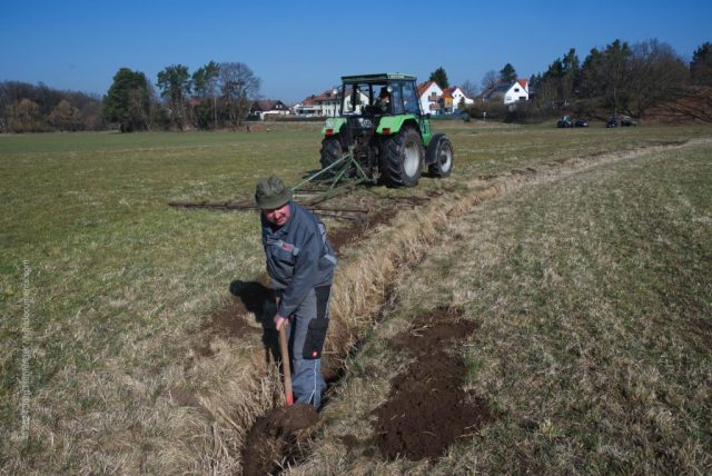 Säuberung der Gräben