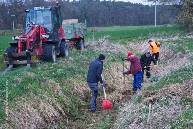 Gemeinsame Säuberung der Wässergräben