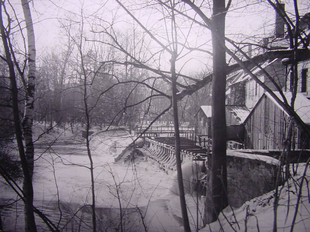 Vereiste Wehre der Gerasmühle © Archiv Schindelbauer